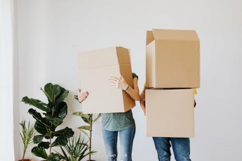 How to pack for moving house